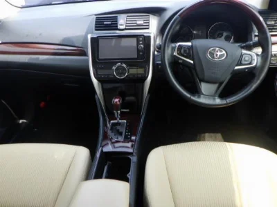 TOYOTA PREMIO