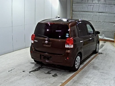 TOYOTA PORTE