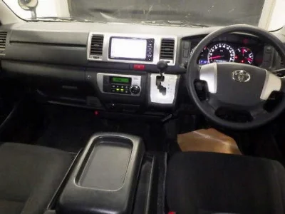 TOYOTA HIACE VAN