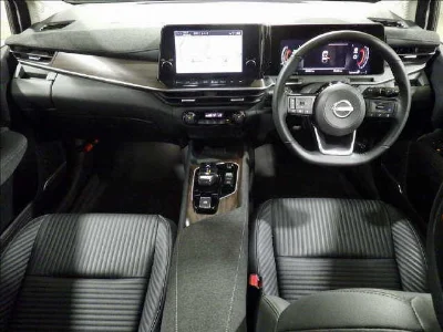 NISSAN AURA