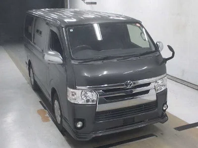 TOYOTA HIACE VAN