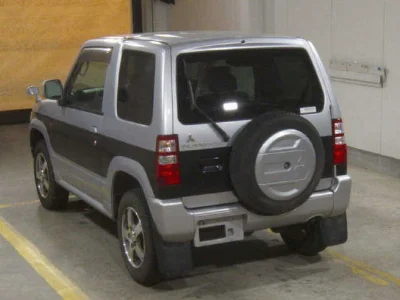 MITSUBISHI PAJERO MINI