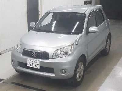 TOYOTA RUSH