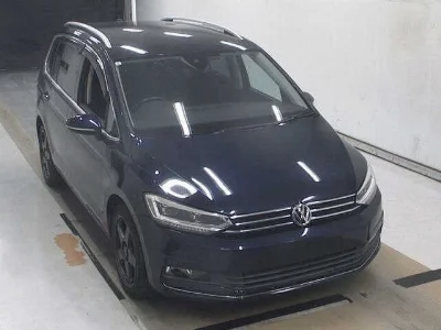 VOLKSWAGEN GOLF TOURAN