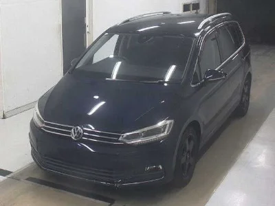 VOLKSWAGEN GOLF TOURAN