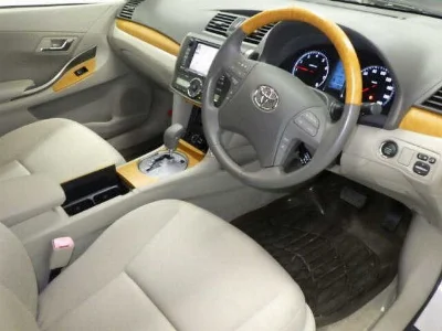 TOYOTA PREMIO
