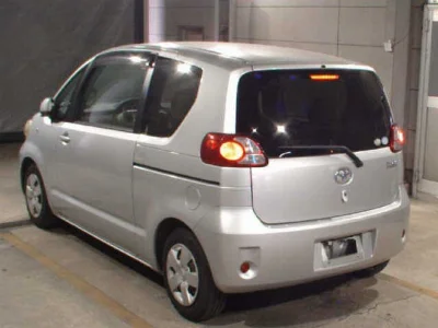 TOYOTA PORTE