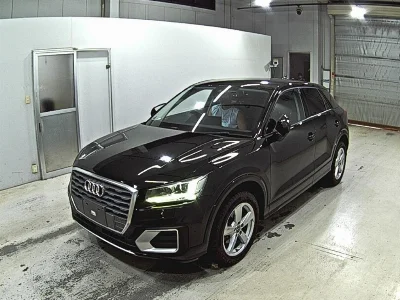 AUDI Q2