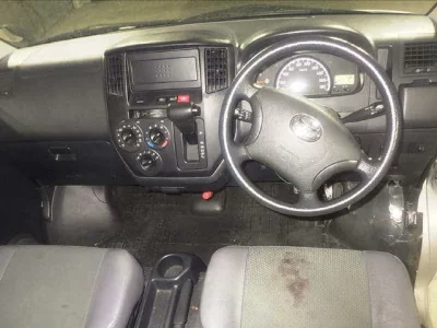 TOYOTA LITE ACE VAN