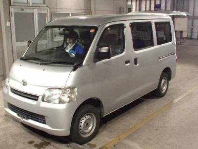 TOYOTA LITE ACE VAN