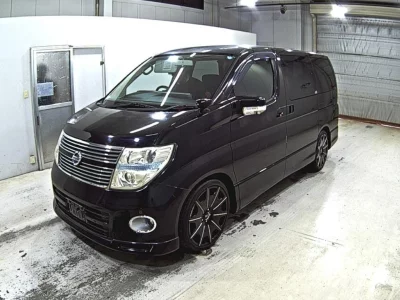 NISSAN ELGRAND