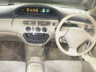 TOYOTA VISTA ARDEO
