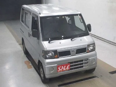 NISSAN CLIPPER VAN
