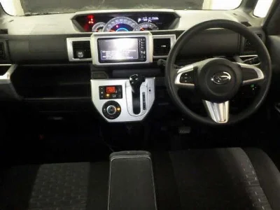 DAIHATSU WAKE