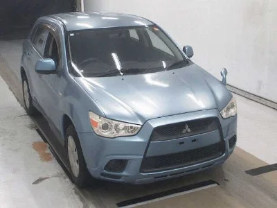 MITSUBISHI RVR