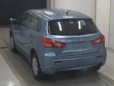 MITSUBISHI RVR