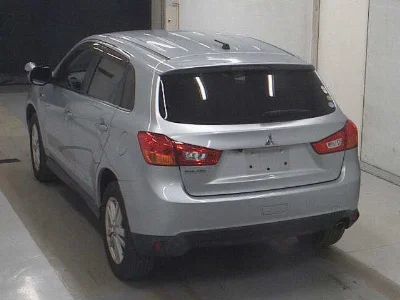 MITSUBISHI RVR