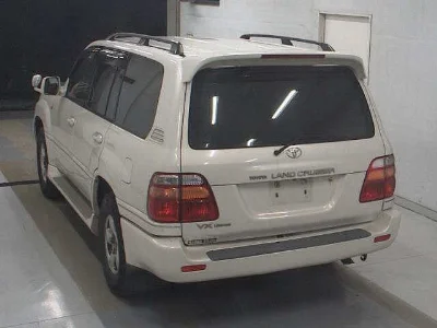 TOYOTA LAND CRUISER