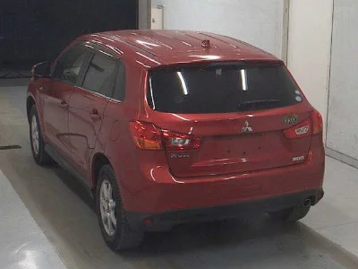 MITSUBISHI RVR