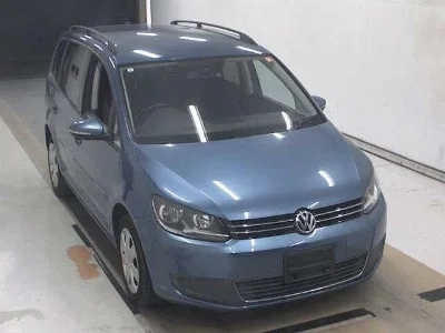 VOLKSWAGEN GOLF TOURAN
