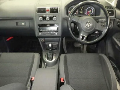 VOLKSWAGEN GOLF TOURAN