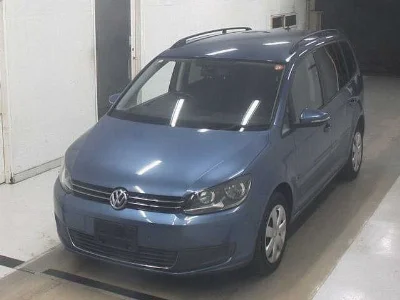 VOLKSWAGEN GOLF TOURAN