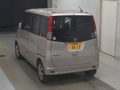 NISSAN ROOX