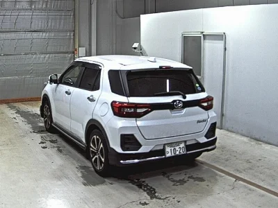 DAIHATSU ROCKY
