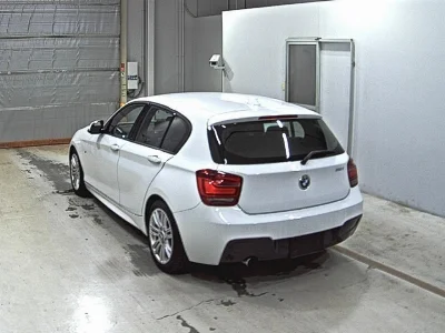 BMW 1 SERIES