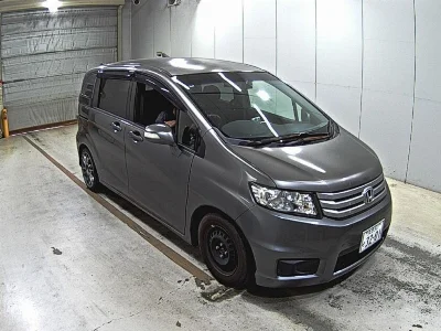 HONDA FREED SPIKE