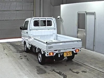 NISSAN CLIPPER TRUCK