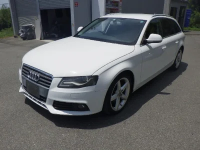 AUDI A4 AVANTE