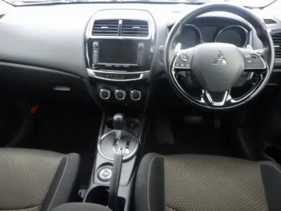 MITSUBISHI RVR