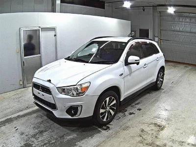 MITSUBISHI RVR