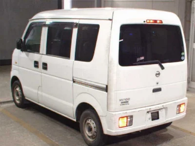 NISSAN CLIPPER VAN