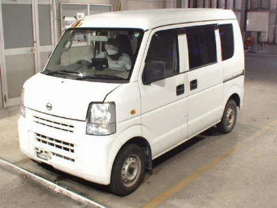NISSAN CLIPPER VAN