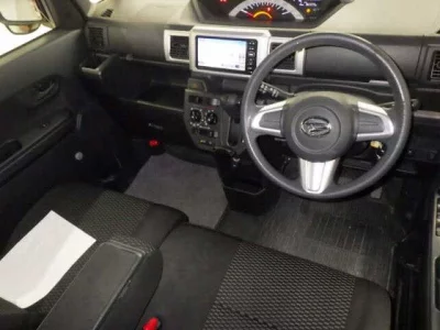 DAIHATSU WAKE