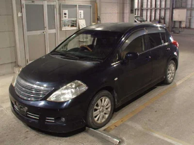 NISSAN TIIDA