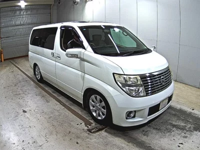 NISSAN ELGRAND