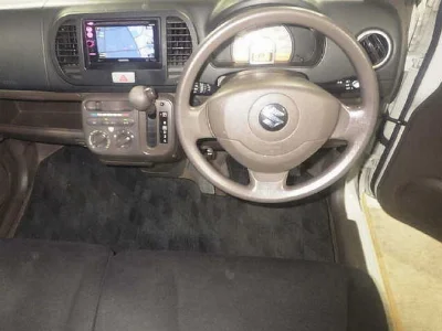 SUZUKI MRWAGON