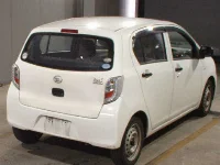 Цена авто Daihatsu  с аукционов Японии, номер кузова LA300S, пробег 193 000, оценка 6