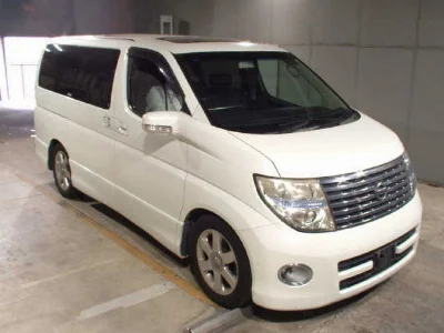 NISSAN ELGRAND
