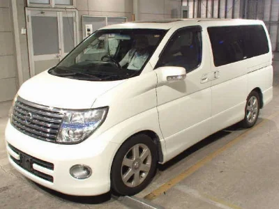 NISSAN ELGRAND