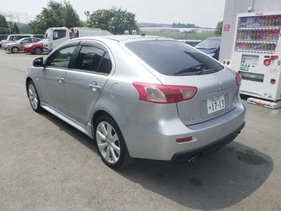 MITSUBISHI GALANT FORTIS SPORTBACK