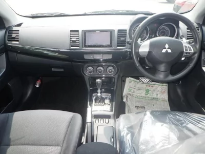 MITSUBISHI GALANT FORTIS SPORTBACK