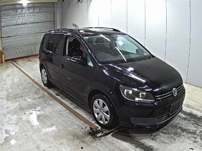 VOLKSWAGEN GOLF TOURAN