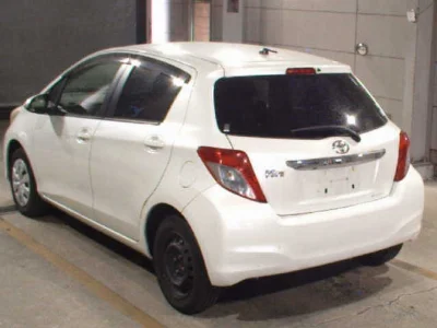 TOYOTA VITZ