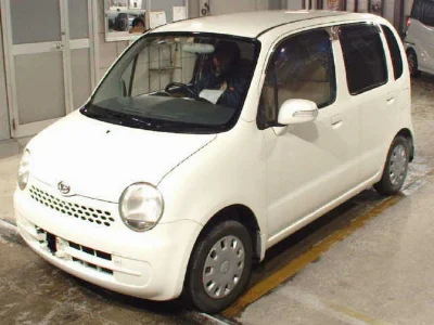 DAIHATSU MOVE LATTE