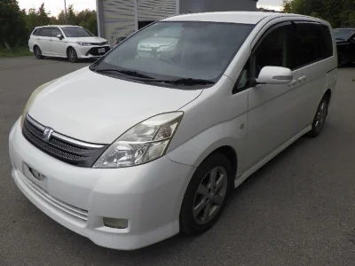 TOYOTA ISIS