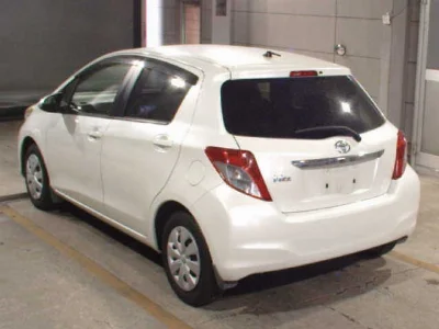 TOYOTA VITZ